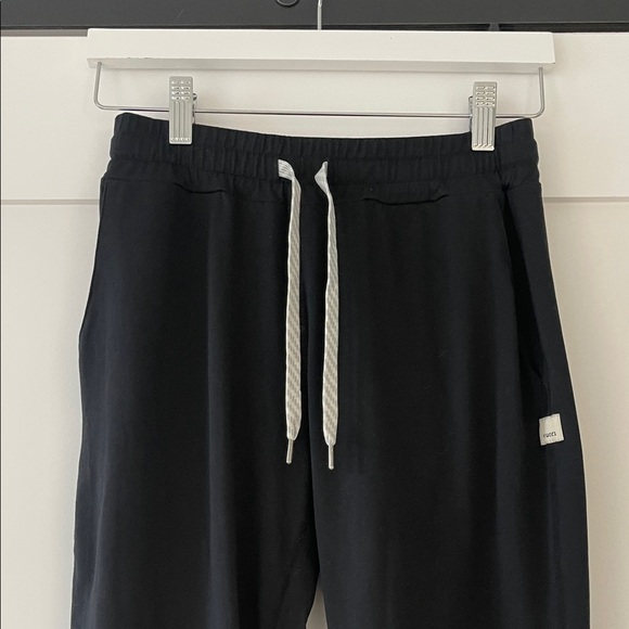 VUORI Black Jogger Pants, Size XS - Picture 6 of 10